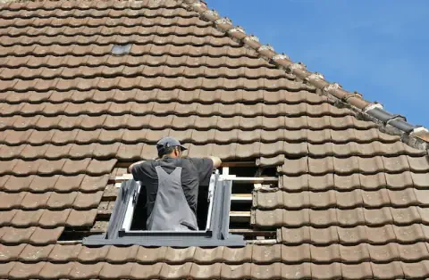 Pose de velux - Saint-Martin-des-Tilleuls